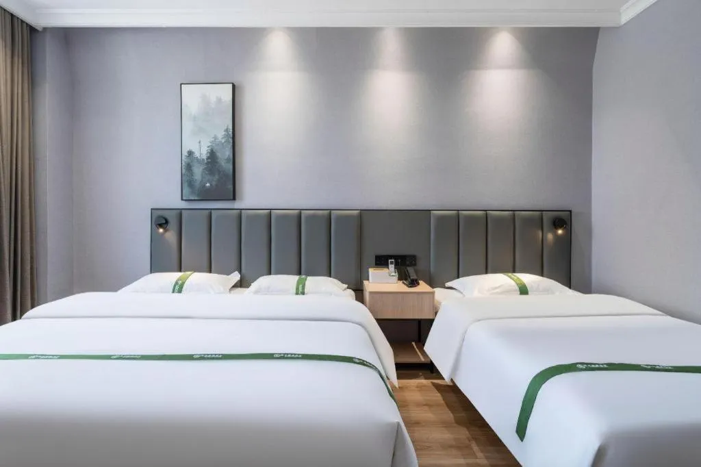 Bed in GreenTree Inn Weihai Port