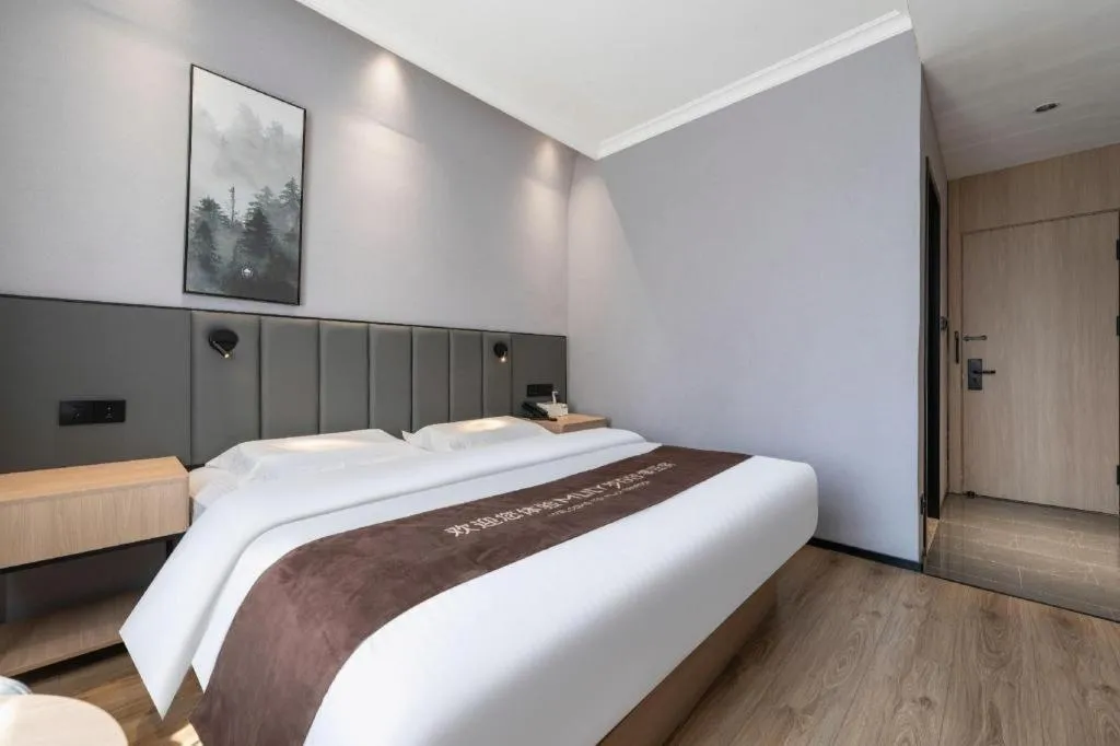 Bed in GreenTree Inn Weihai Port