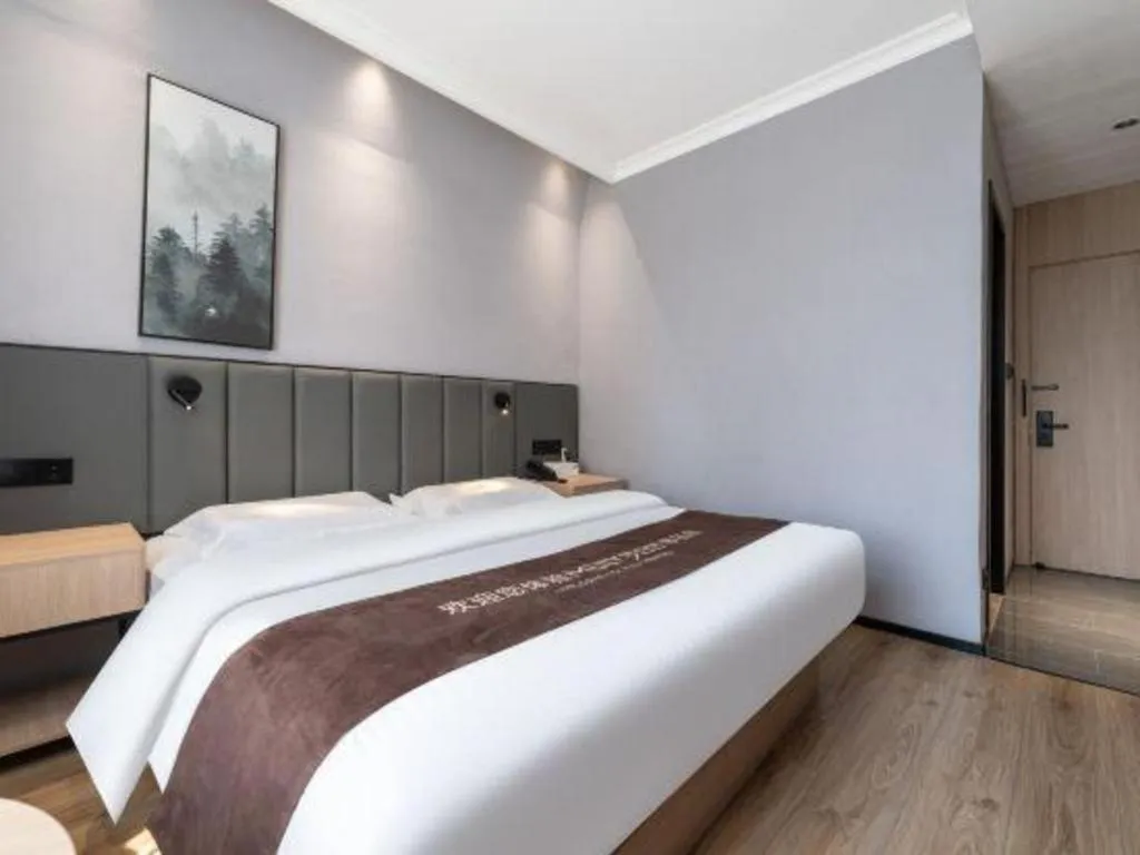 Bed in GreenTree Inn Weihai Port