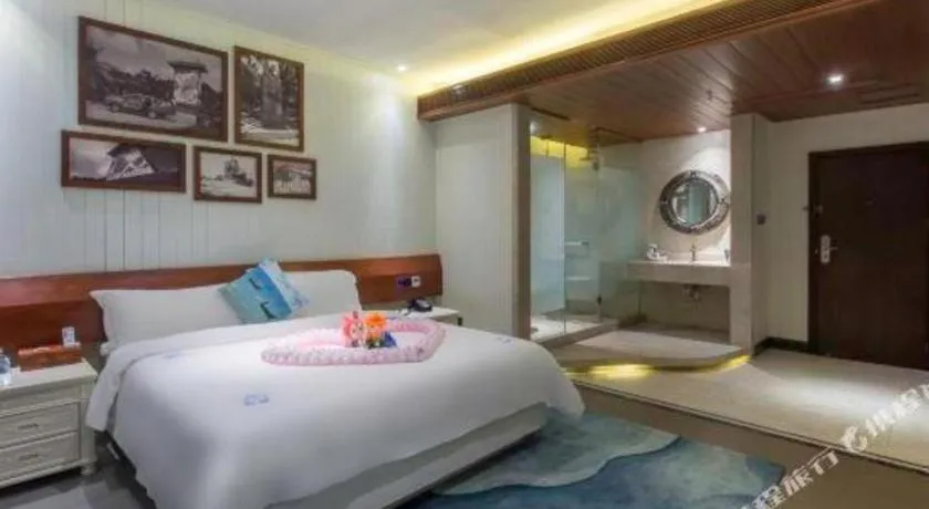 Bed in Huangma Holiday Nanhai Museum Hotel