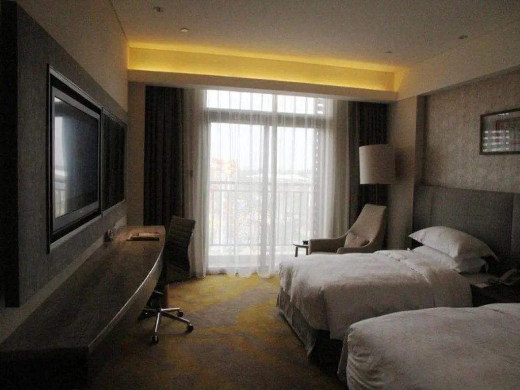 Bed in Wuhan Gleetour Hotel