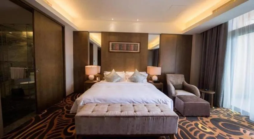 Bed in Wuhan Gleetour Hotel
