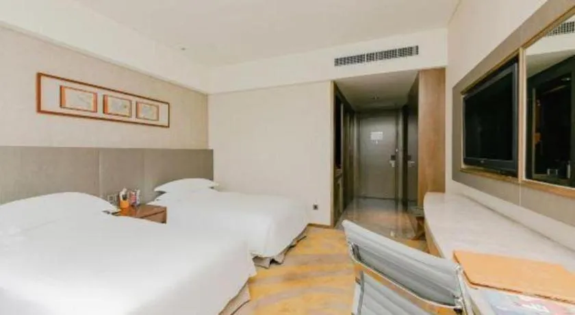 Bed in Wuhan Gleetour Hotel