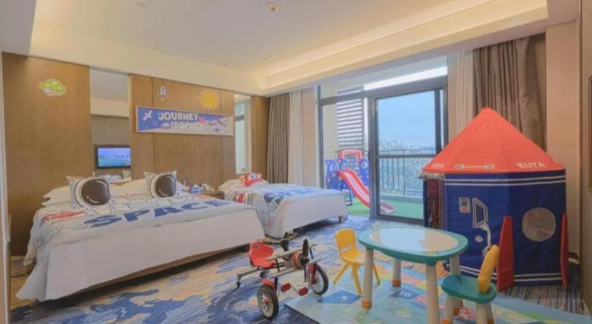 Bed in Wuhan Gleetour Hotel