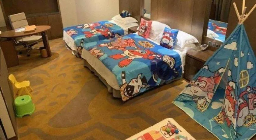Bed in Wuhan Gleetour Hotel