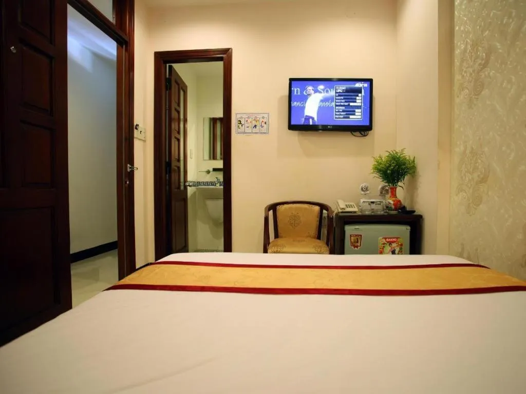 Bed in Souvenir Nha Trang Hotel