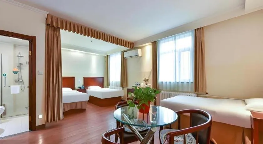 Bed in GreenTree Inn Beijing Fengtai Dongda Street Express Hotel