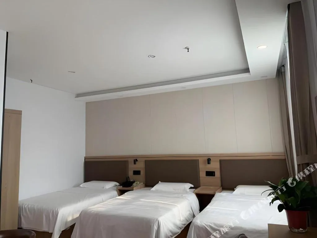Bed in GreenTree Inn Beijing Fengtai Dongda Street Express Hotel
