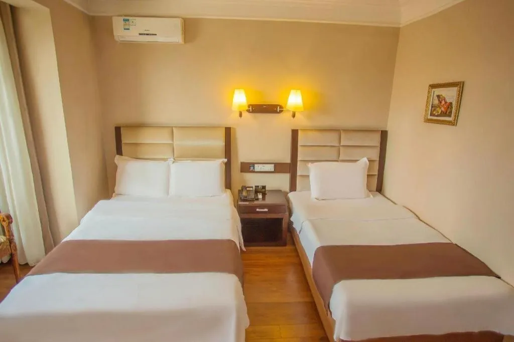 Bed in Anshan Camilla Business Hotel