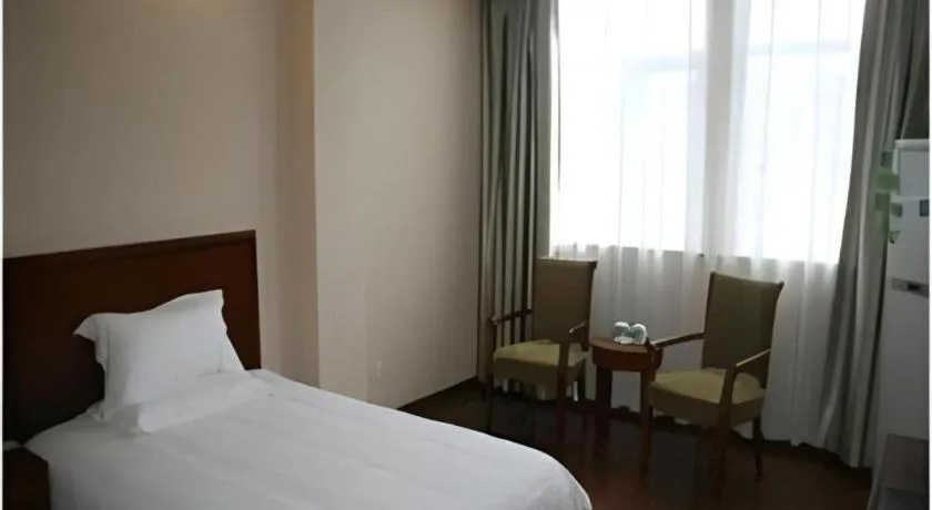 Bed in GreenTree Inn Nantong Haian Kaifa District Express Hotel