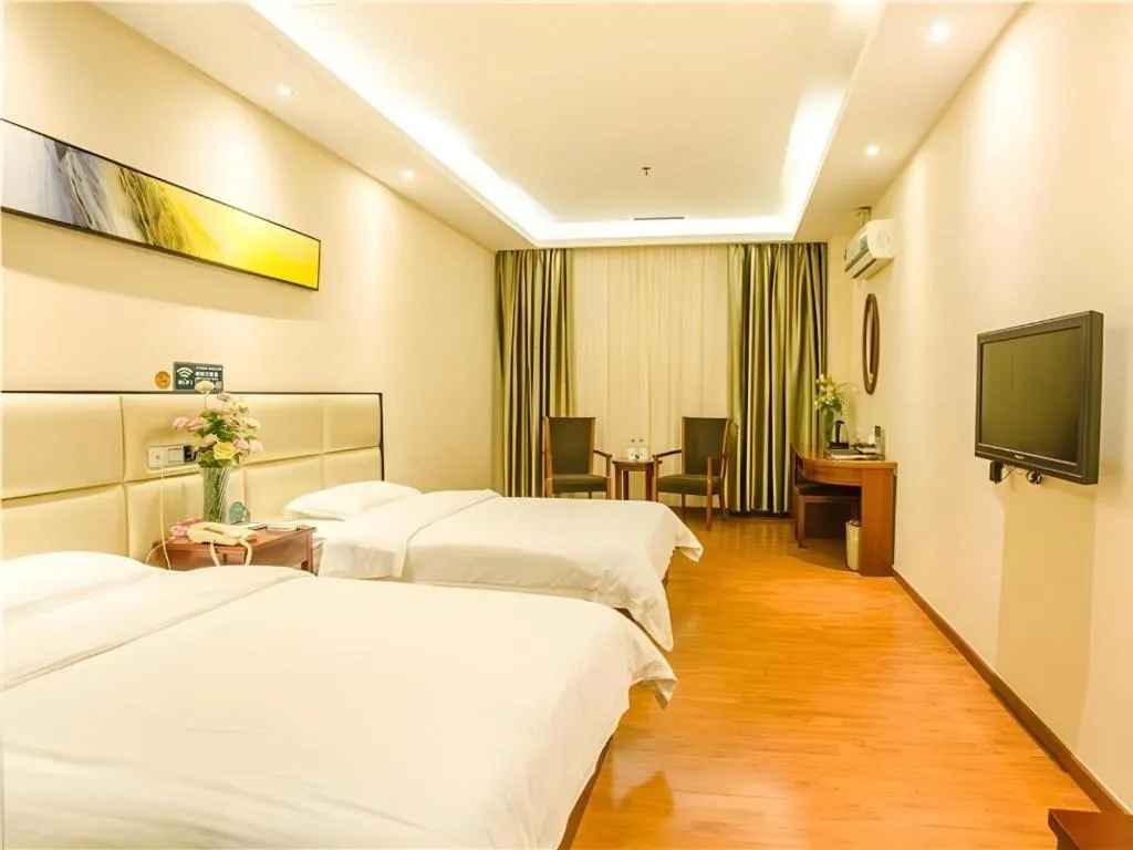 Bed in GreenTree Inn Guangzhou Panyu Bus Station Business Hotel