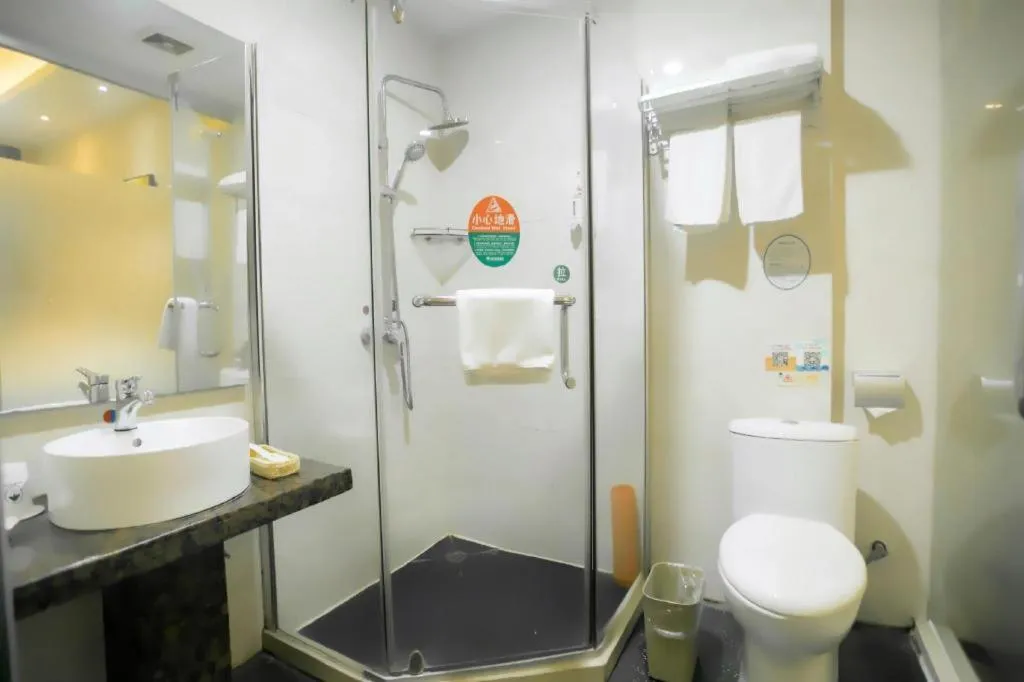 GreenTree Inn Guangzhou Panyu Bus Station Business Hotel