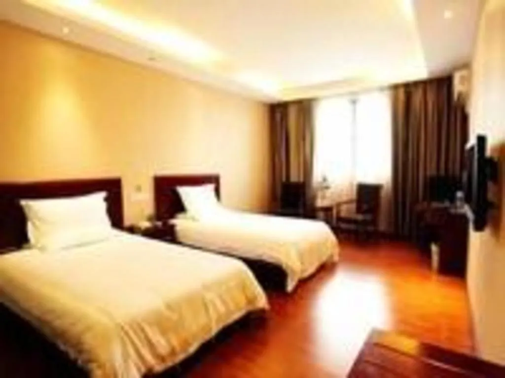 Bed in GreenTree Inn Guangzhou Panyu Bus Station Business Hotel