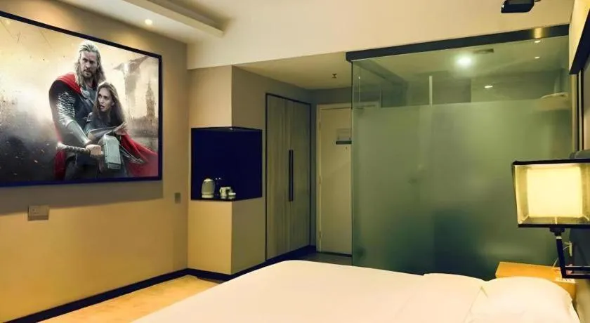 Bed in GreenTree Inn Guangzhou Panyu Bus Station Business Hotel