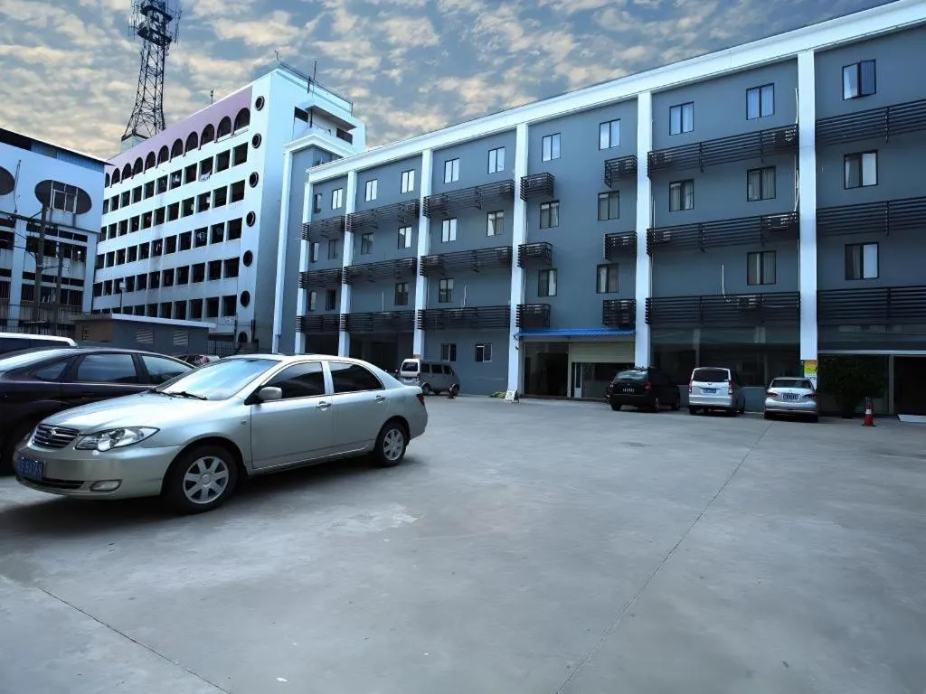 GreenTree Inn Guangzhou Panyu Bus Station Business Hotel