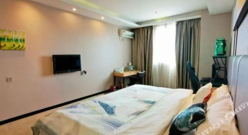 Bed in GreenTree Inn Guangzhou Panyu Bus Station Business Hotel