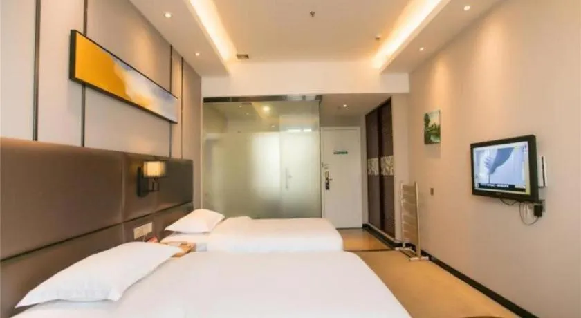 Bed in GreenTree Inn Guangzhou Panyu Bus Station Business Hotel