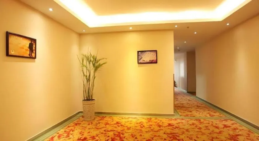 GreenTree Inn Guangzhou Panyu Bus Station Business Hotel