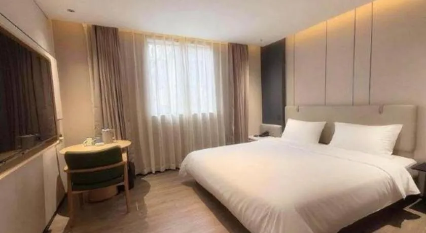 Bed in GreenTree Inn Guangzhou Panyu Bus Station Business Hotel