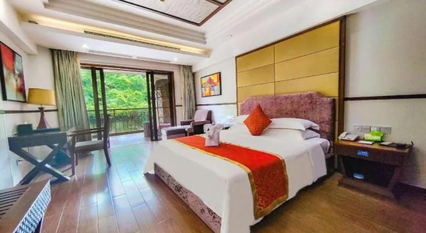 Bed in Grand Metro Park Bay Hotel
