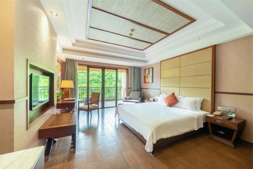 Bed in Grand Metro Park Bay Hotel