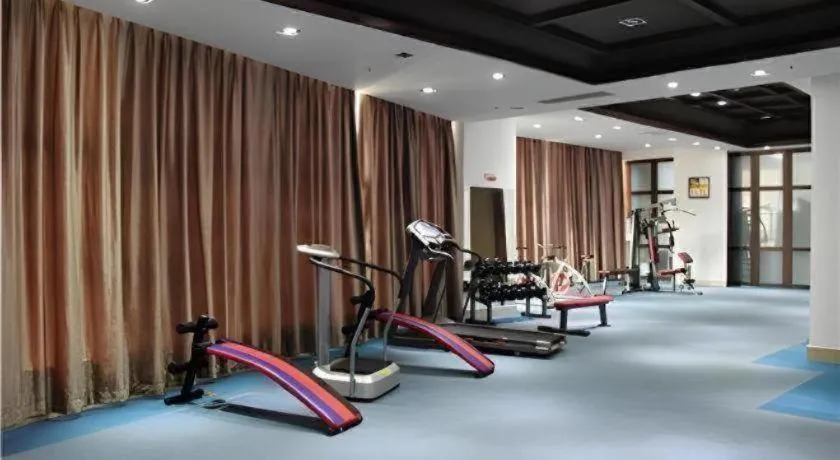 Grand Metro Park Bay Hotel