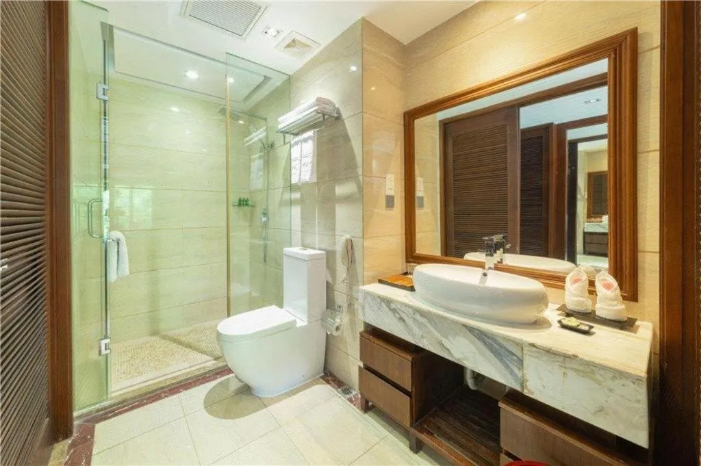 Grand Metro Park Bay Hotel