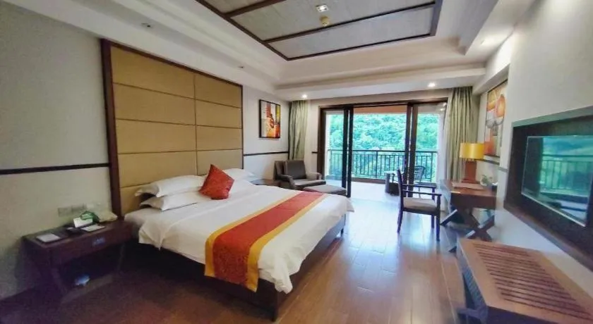 Bed in Grand Metro Park Bay Hotel