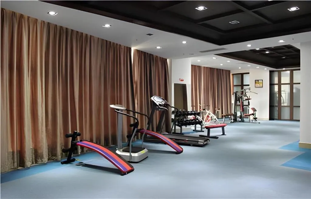 Grand Metro Park Bay Hotel