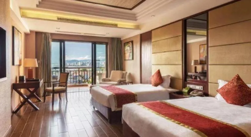 Bed in Grand Metro Park Bay Hotel