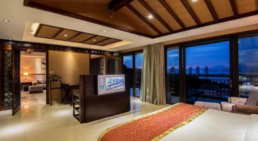 Bed in Grand Metro Park Bay Hotel