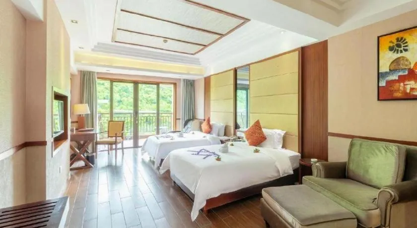 Bed in Grand Metro Park Bay Hotel