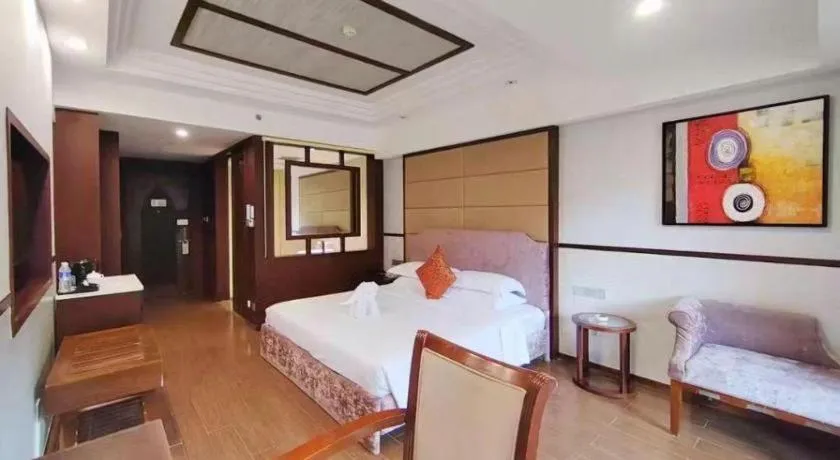 Bed in Grand Metro Park Bay Hotel