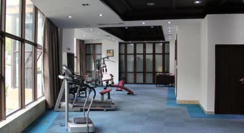 Grand Metro Park Bay Hotel