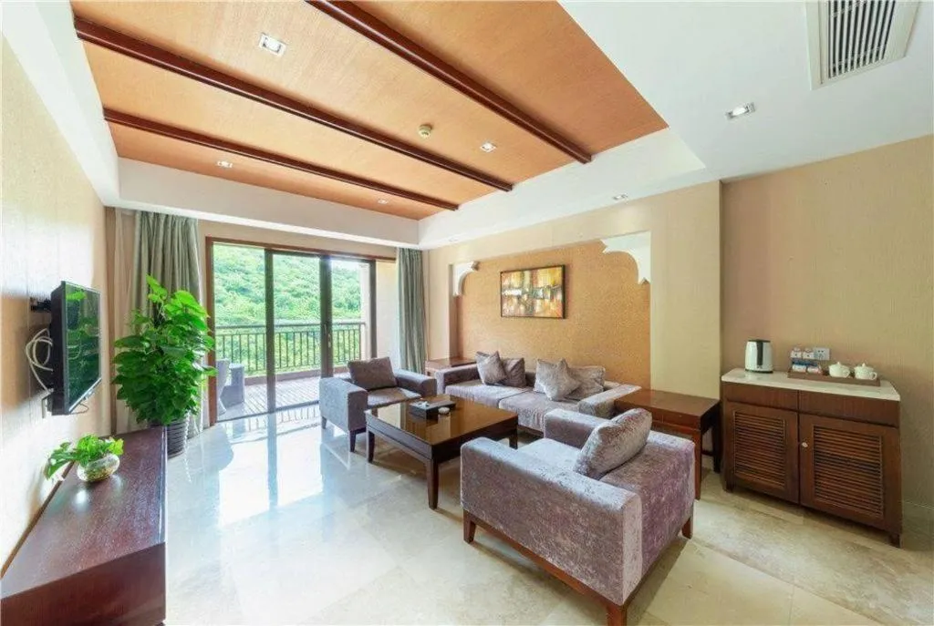 Grand Metro Park Bay Hotel