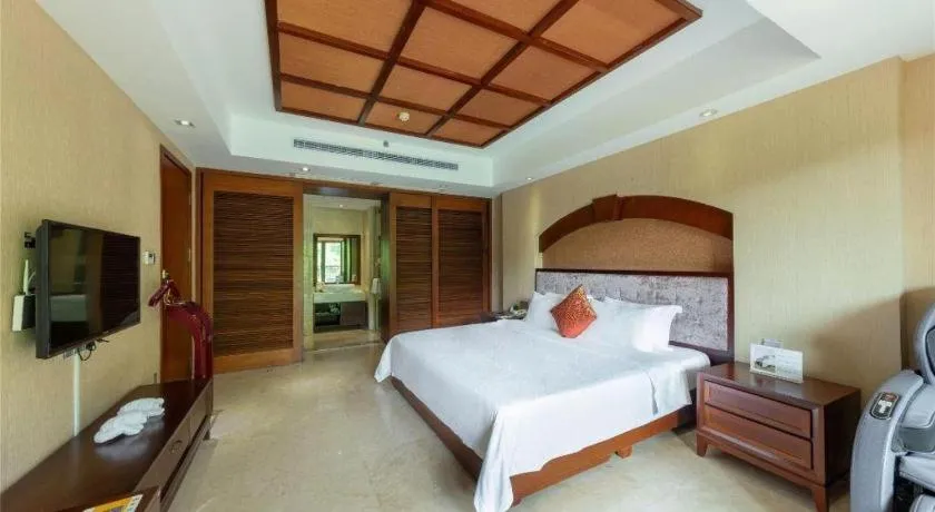 Bed in Grand Metro Park Bay Hotel