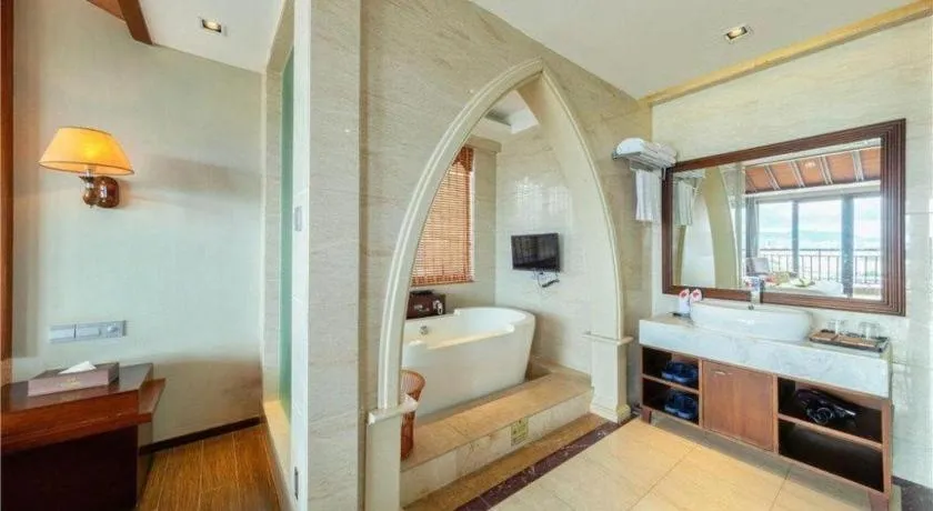 Grand Metro Park Bay Hotel