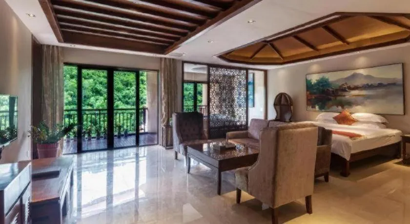 Bed in Grand Metro Park Bay Hotel