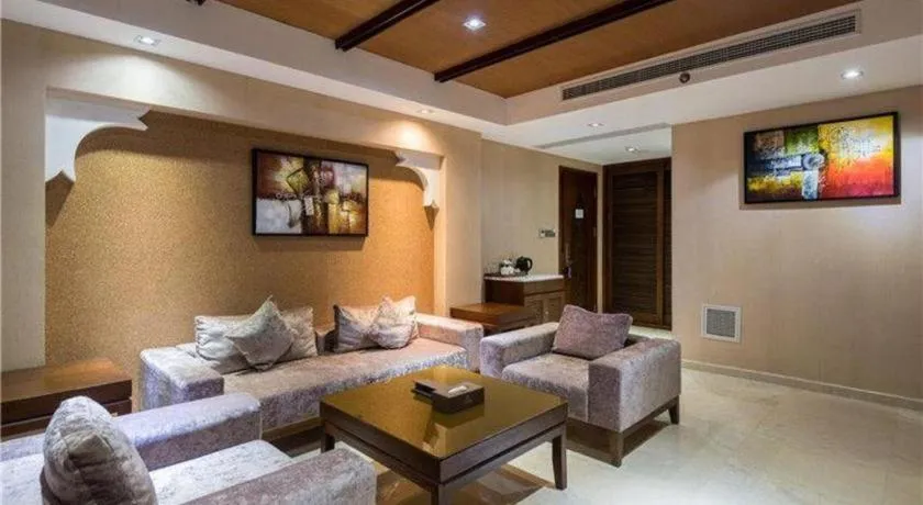 Grand Metro Park Bay Hotel