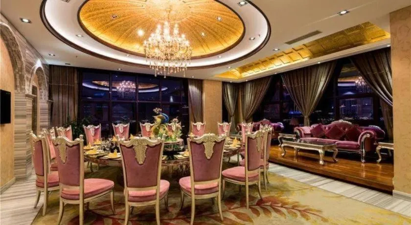 Grand Metro Park Bay Hotel