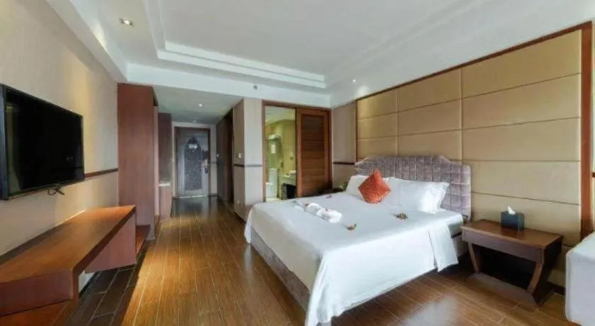 Bed in Grand Metro Park Bay Hotel