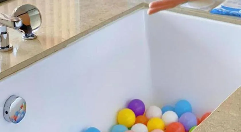 OCT Bay Breeze Hotel