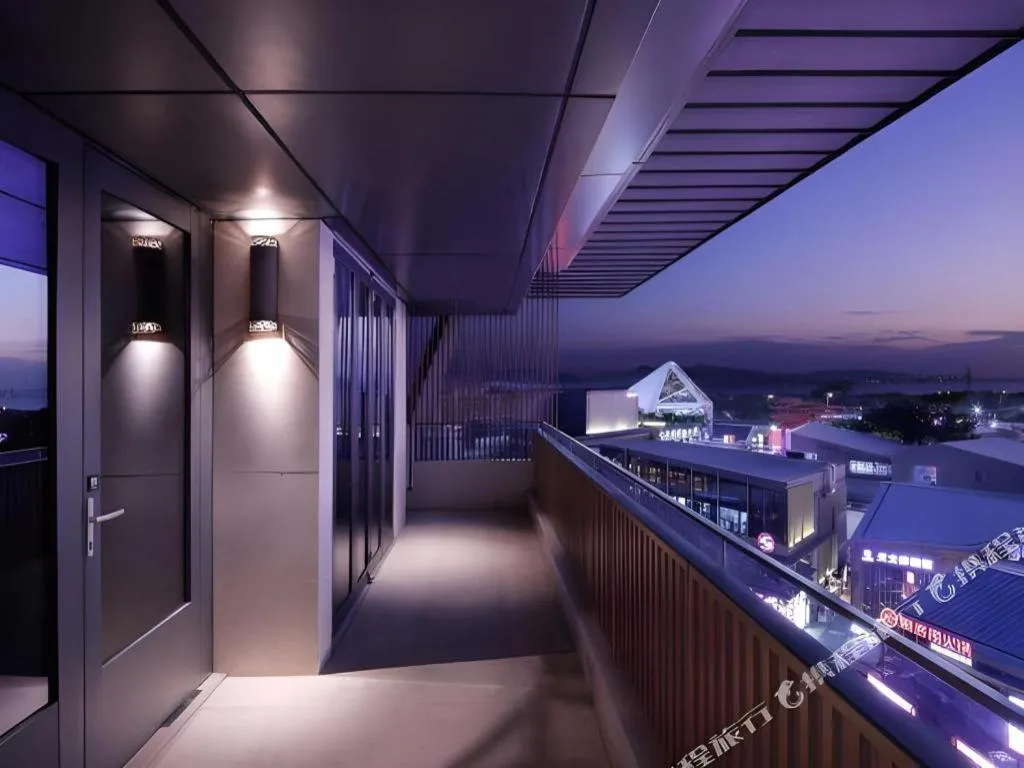 OCT Bay Breeze Hotel