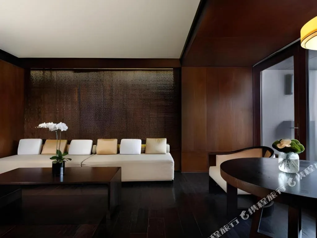 OCT Bay Breeze Hotel