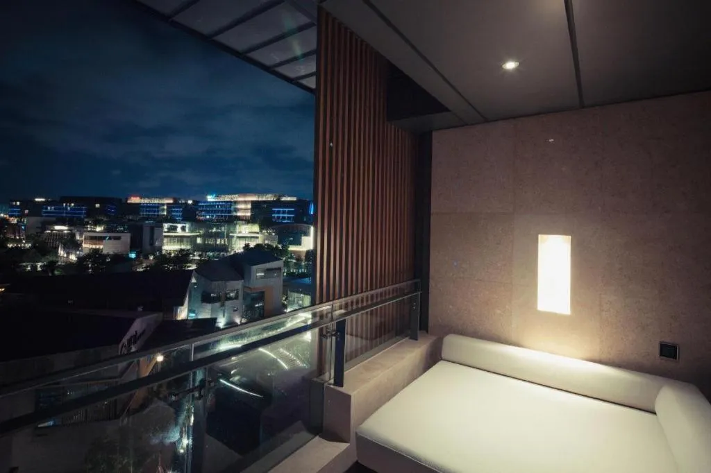 OCT Bay Breeze Hotel