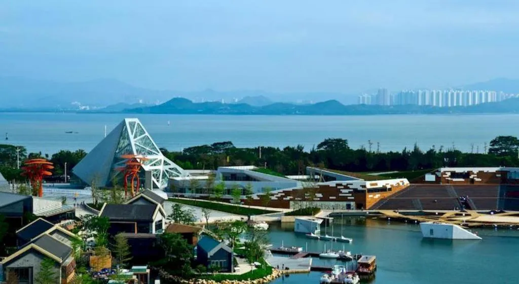 OCT Bay Breeze Hotel