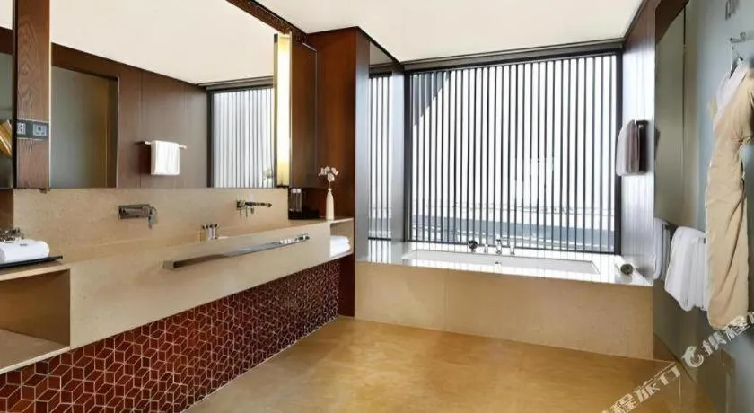 OCT Bay Breeze Hotel