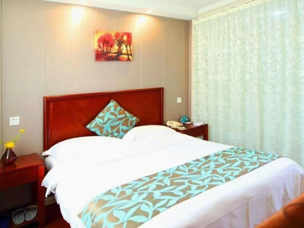 Bed in GreenTree Inn Wuxi Guangrui Road Hotel