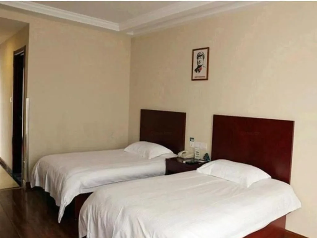 Bed in GreenTree Inn Wuxi Guangrui Road Hotel