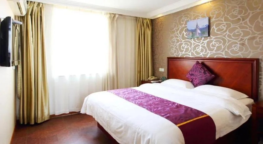 Bed in GreenTree Inn Wuxi Guangrui Road Hotel